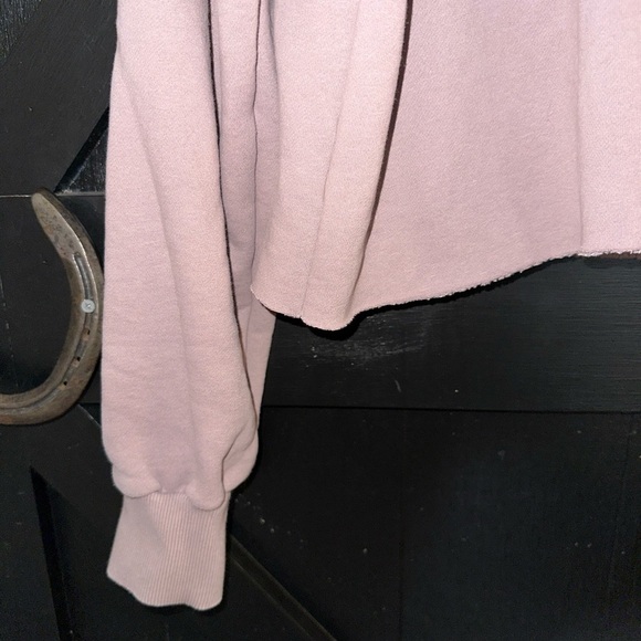 Canapé Anthropologie The Classic Raglan Cropped Sweatshirt Mauve Dusk Fleece M - Picture 5 of 7